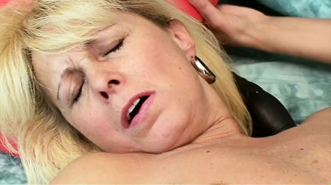 MILF natural born fucking machines Episode