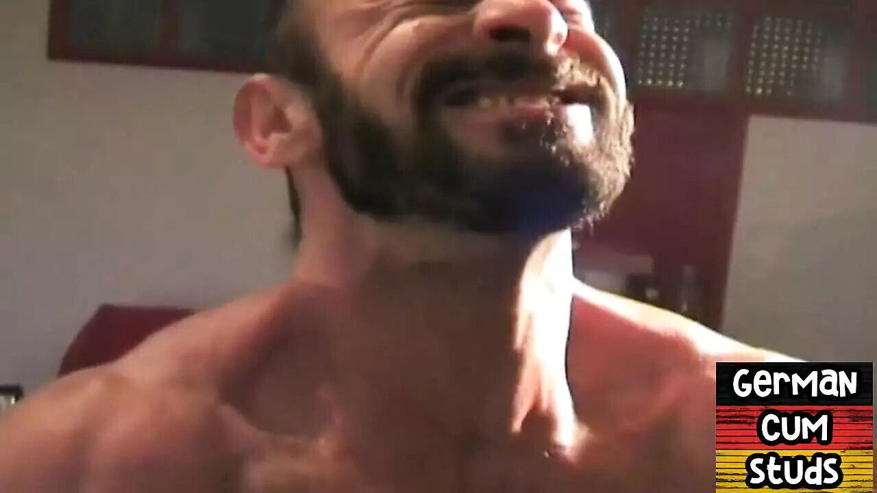 Mature German amateur DILF with nice bareback fucked