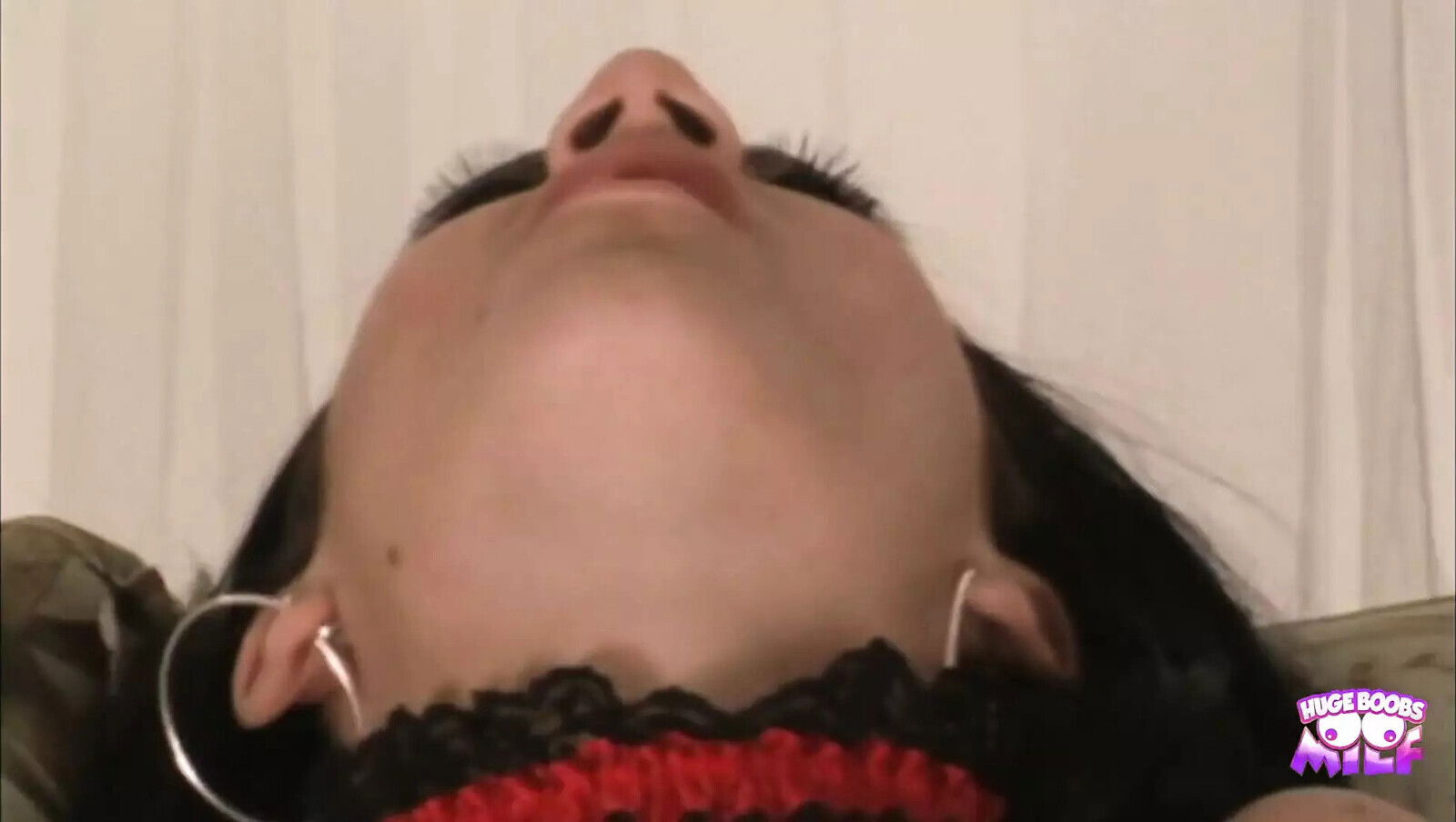 Fantastic Kira Croft Masturbates Inserts Pink Dildo Into Freshly Shaved Pussy