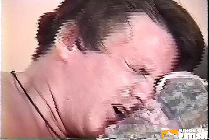 Beautiful Teen Gets Pussy Pumped Deep Lover