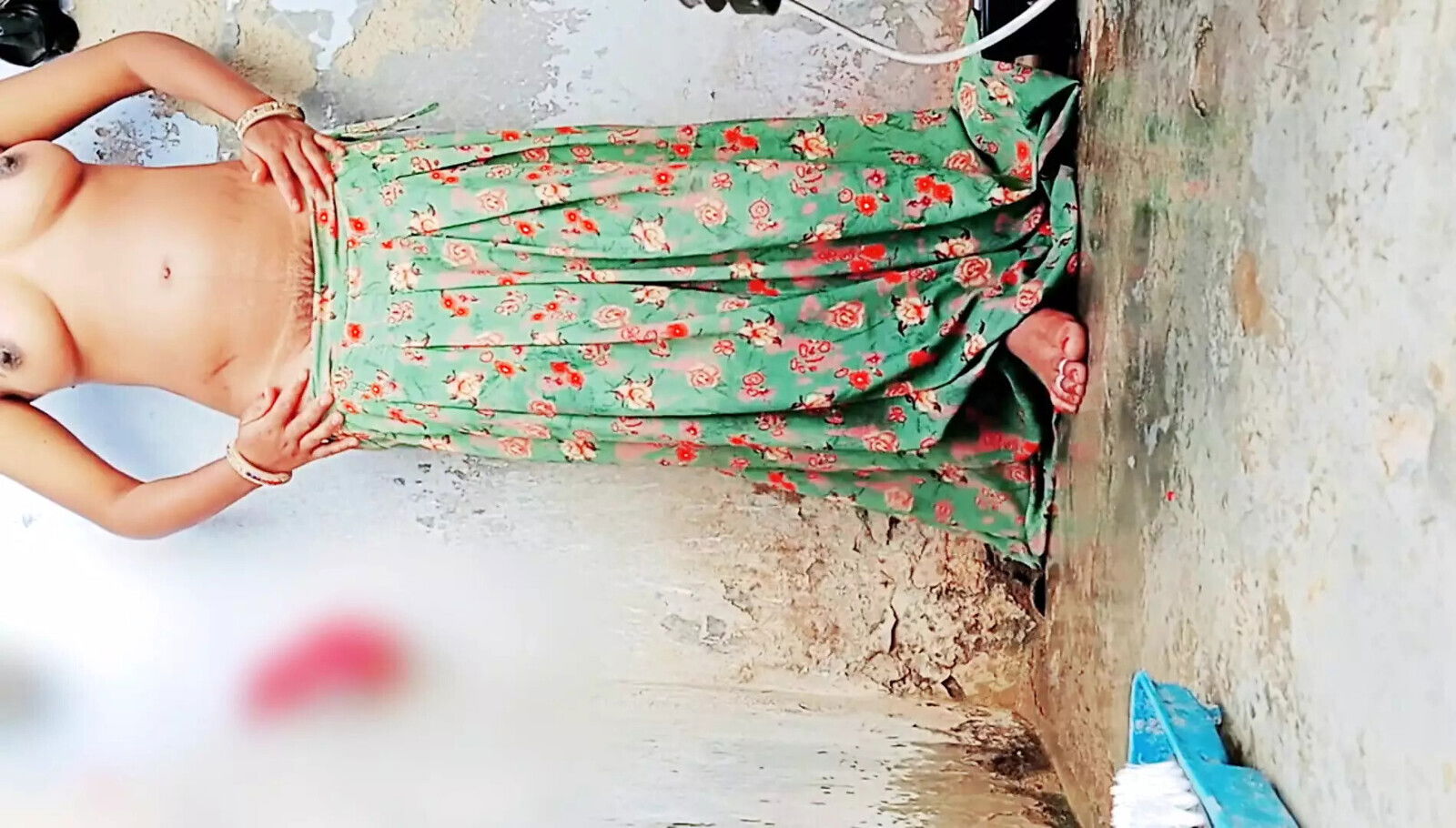 Caught Innocent Indian Girl standing Peeing when bath with fingering here pussy viral leaked