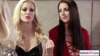 Teen model pussy licking scissoring with lesbian boss