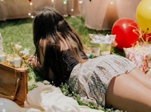 Despues de mi cumpleaños, me da mi regalo mi padrastro