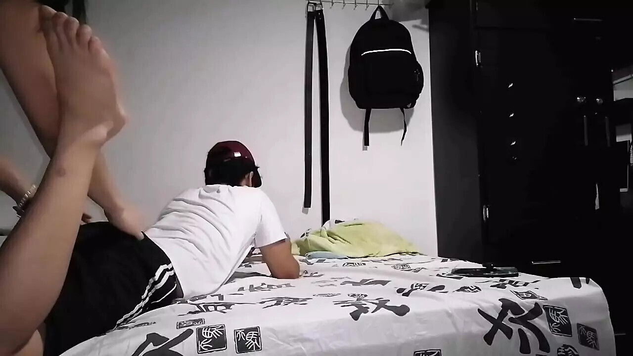 Enter Room Girlfriend Wanted