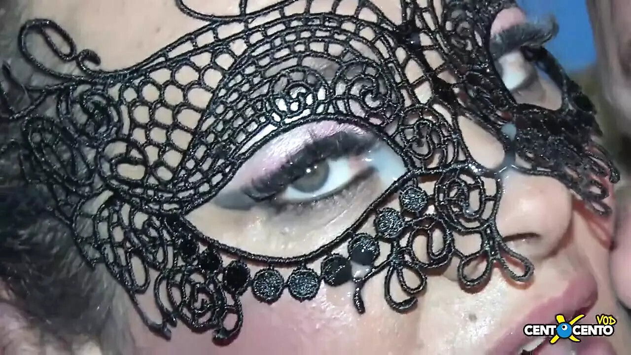 Lucy mistress, slut (full movie Centoxcento)