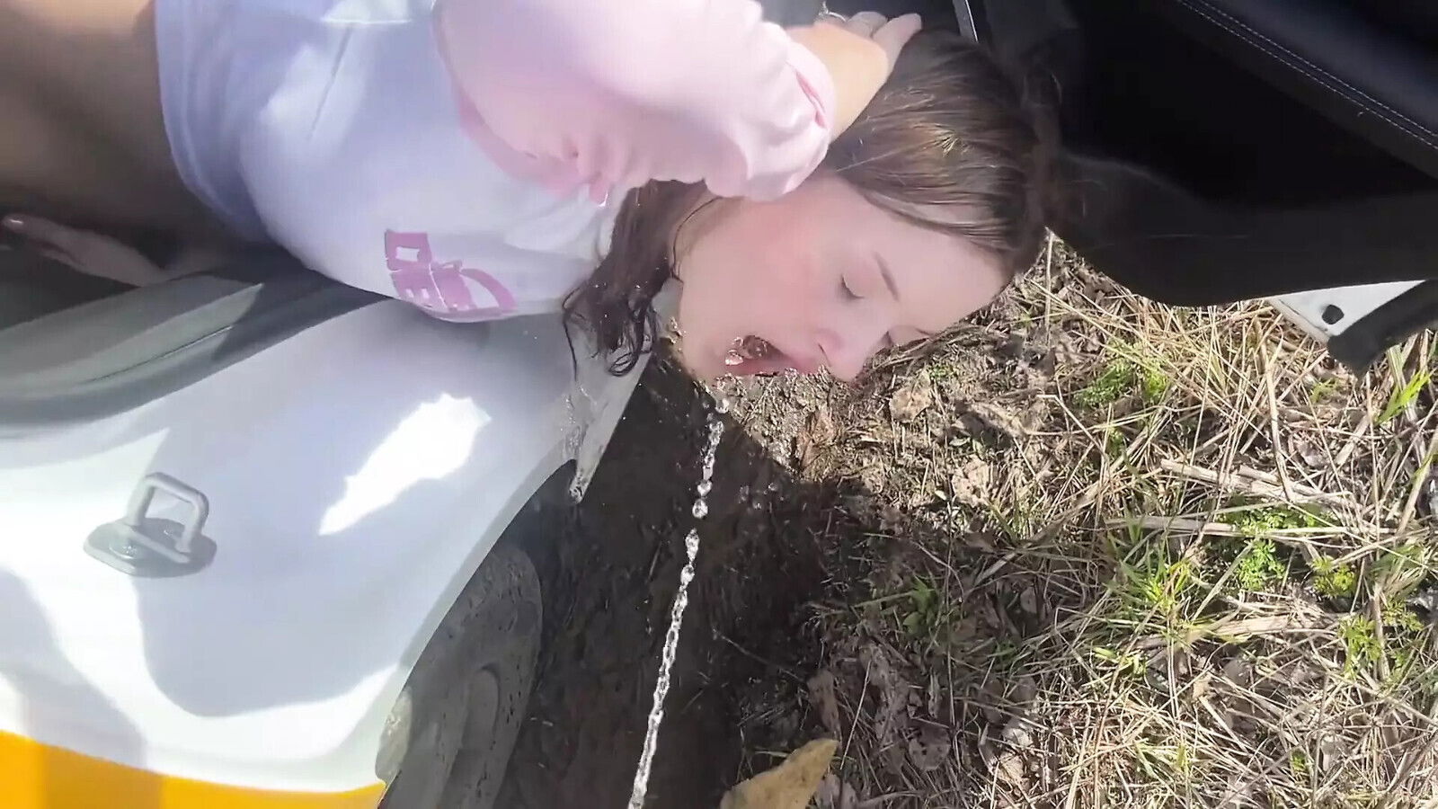 Girl Loves Pissing Taxi