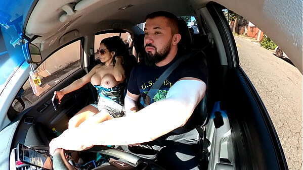 Passageira Safada entra Uber calcinha motorista n&atilde_o resiste