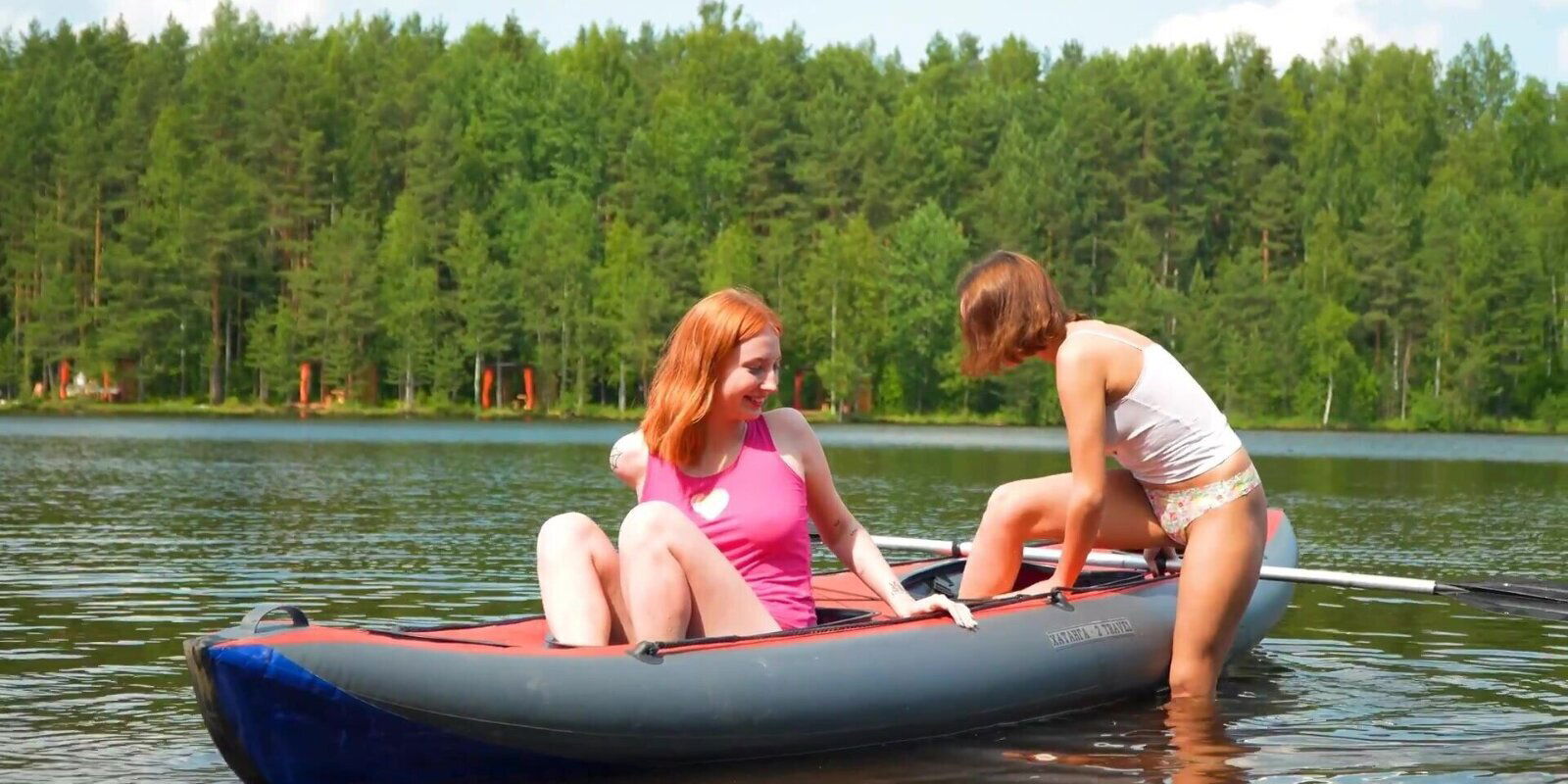 Olivia Trunk having while licking Emma Korti's pussy