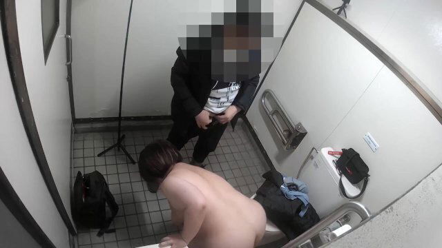 【電マ攻め＆フェラ】2024年1月7日に深夜の公園で撮った電マ攻め＆フェラシーン【24-No01-03】