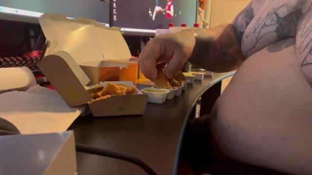 Feederism Watch STUFFED