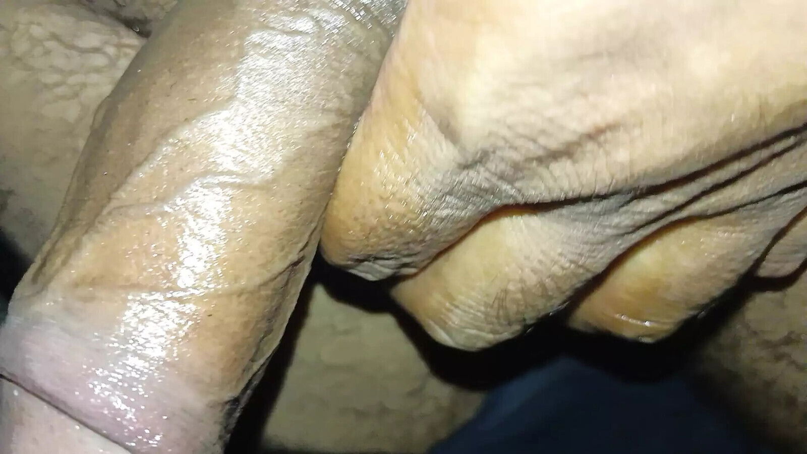 Masturbate penis fist smeared with