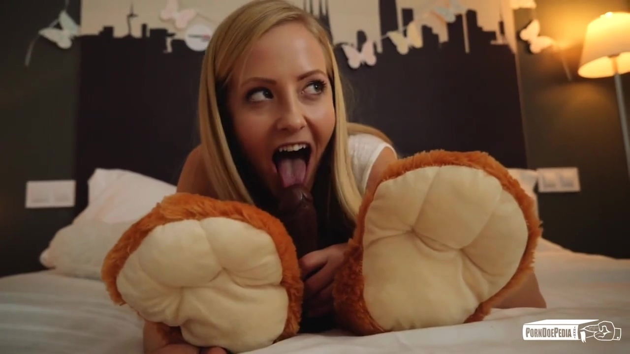 Tina Sicilia Play Lesbian Sleepover Guide