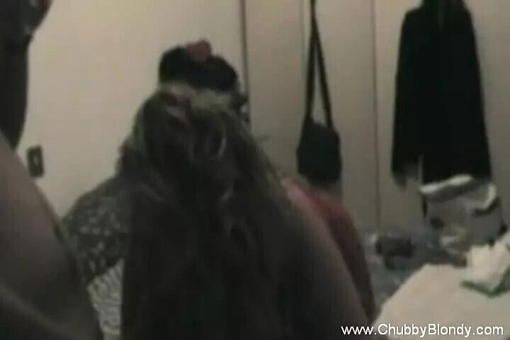 Blondy Likes Intense