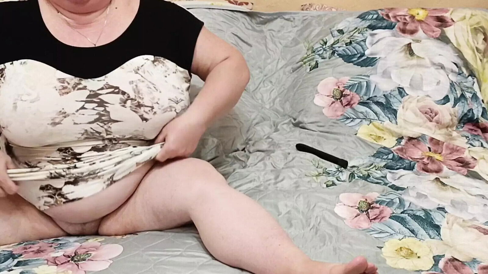 evening pussy masturbation from friend