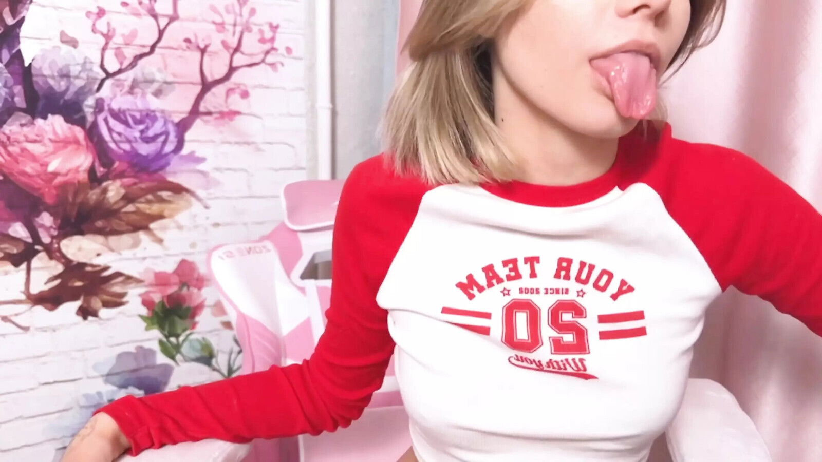 Fucks Herself Lets Look