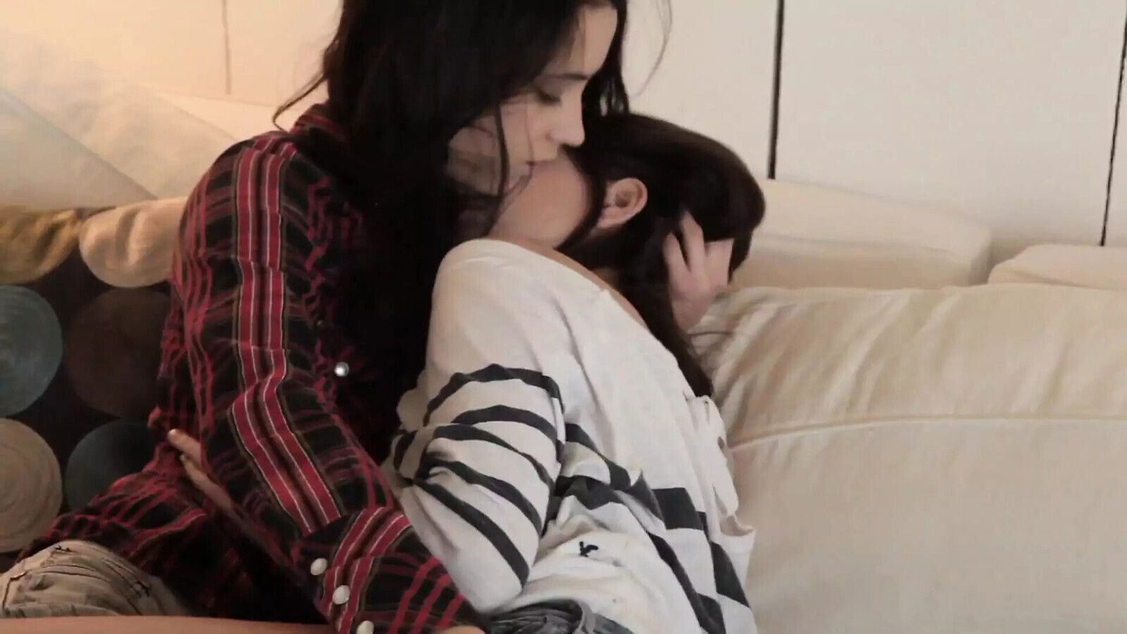 Georgia Jones Shyla Jennings sapphics tongue