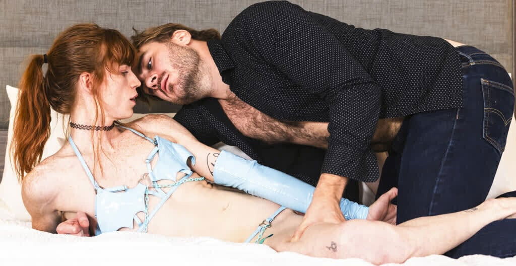 BOBSTGIRLS Cyanide Gets Very Romantic Fucked