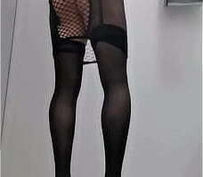 Colita sexy insertando dildo grande