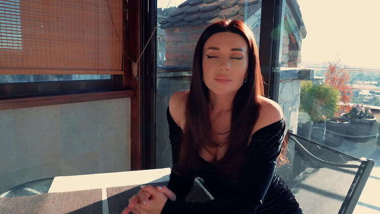 Waiter Intense Encounter with Sexy MILF Restaurant