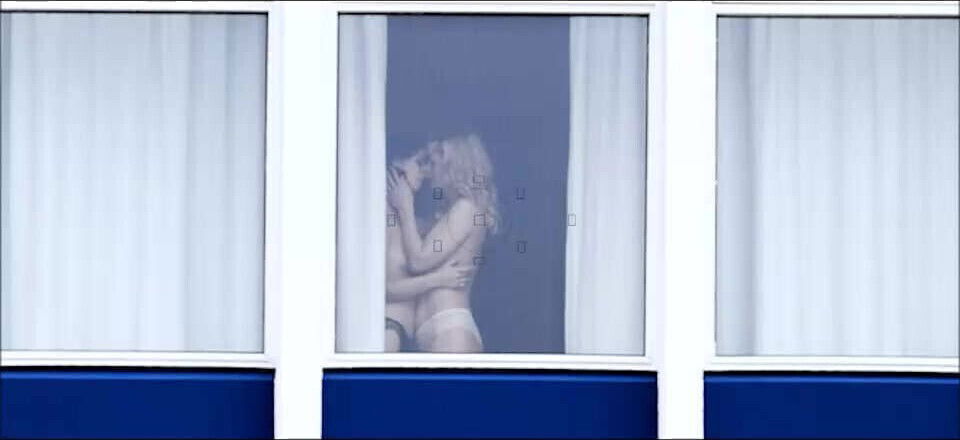 Heida Reed lesbian scenes Stella Blomkvist s01e05