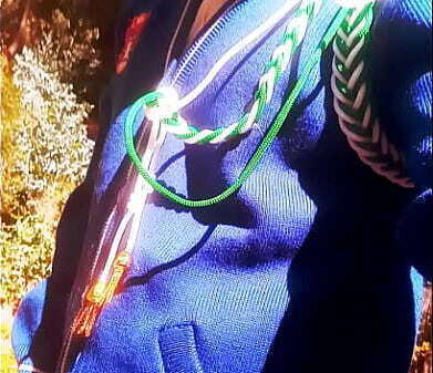 chico uniforme masturba