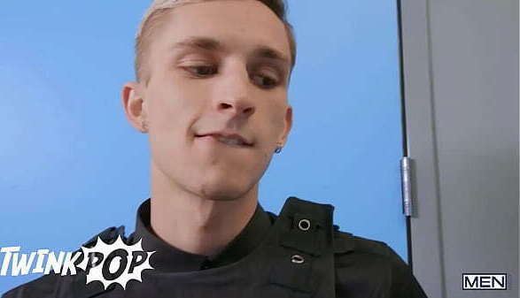 Gabriel Clark Wakes Horny Hospital &amp_ Decides Drill Theo Brady'_s Sweet Tight Asshole TWINKPOP