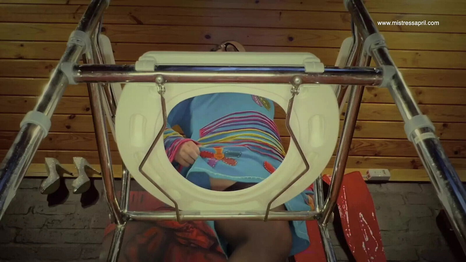 Dominatrix Mistress April fresh warm delicious