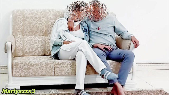 طولانی خدمتکار اومده برای کار.چقدر حشری