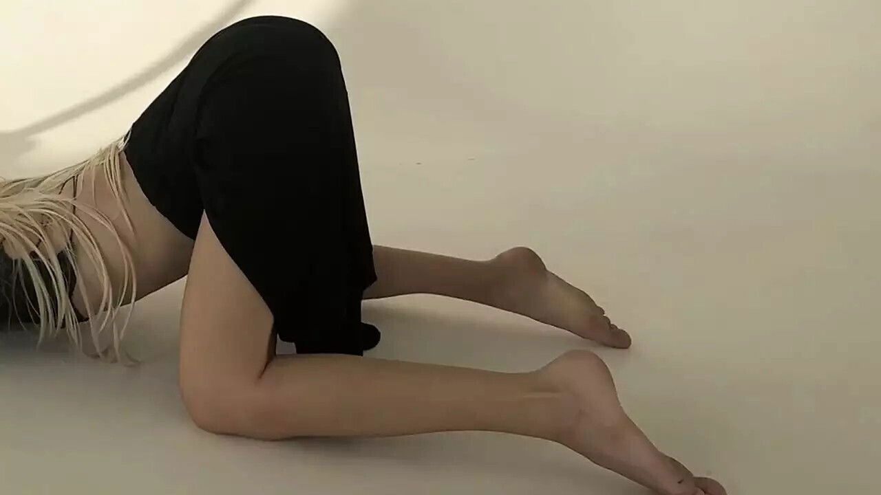 barefoot feet worship slave