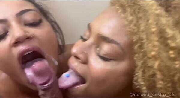 Amiguinha minha esposa engoliu toda porra depois fuder cuzinho