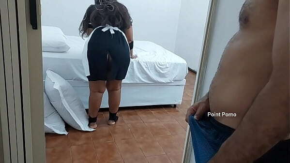 empregada arrumando cama safada estava calcinha fodi &eacute_ acabei gozando dentro. Espero n&atilde_o engravide