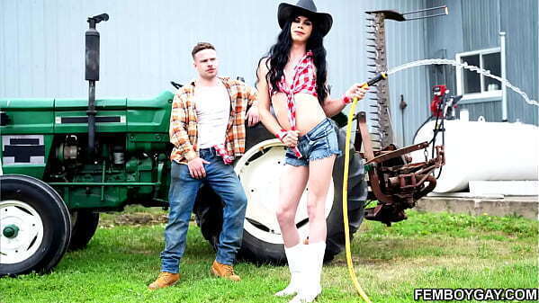 Femboy peak porn! fucking LOVE country-girl femboy, Sydney! Dressed cut-off denim cowgirl-boots, Sydney looking fuck!