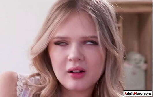 Lovelock squirt from threesome fuck