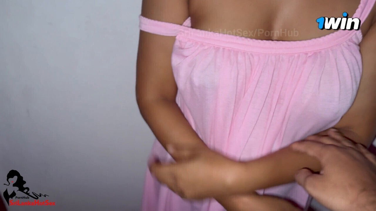 Sharing amateur wife with Lankan Indian hunks some spicy