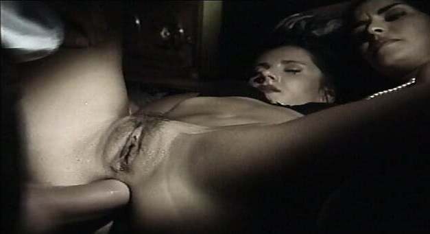 Intrigue (Italy 1995, Erika Bella, Kelly Trump)