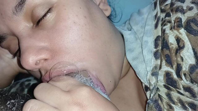 DAMN,this bitch's nervous tongue licking dick,fucking throat,receiving creampie
