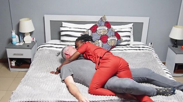 Rushing home quickie find sugardaddy already waiting bedroom