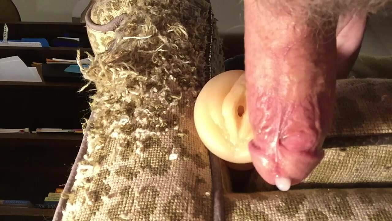 My cat scratched my chair and now it's fucked