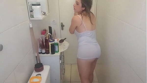 lavando cabelo safada