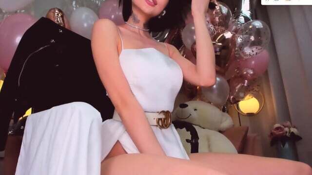 Holly have birthday party