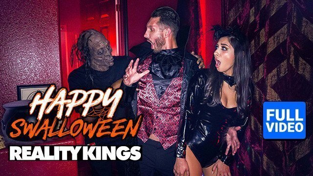 REALITY KINGS Gianna Dior Dressed Black Latex Takes Quinton's Dick Front Camera