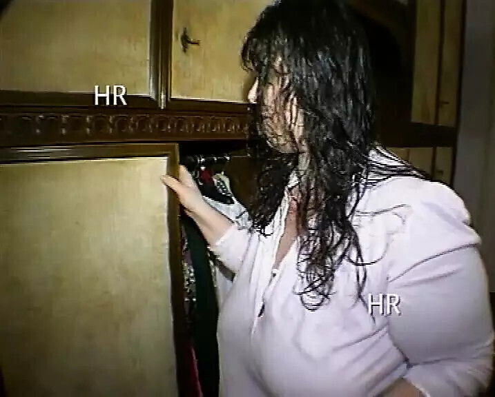 Threesome with ladies Elena Cinzia eager