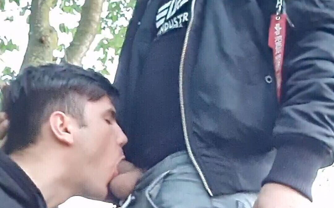Boys Having Risky Outdoors Wank Suck Mouth