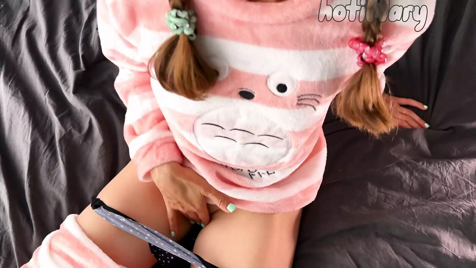 asian teen small pajama risky fingering shaved pussy real orgasm