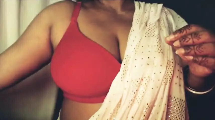 Open Naked Then Show Boobs Pussy Fingering.