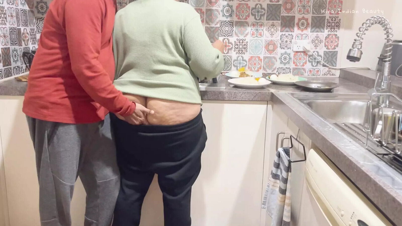 Indian Kitchen Affair: Busty Stepsister's Kissed, Pressed Pleasured!