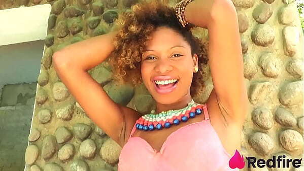 Bombom chamou pirocudo chupar buceta foder for&ccedil_a