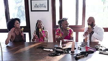 tentam trabalhar quest&atilde_o preconceito, muito grande ainda meio, j&aacute_ transaram lugares p&uacute_blicos Casal Black (SHEER/RED)