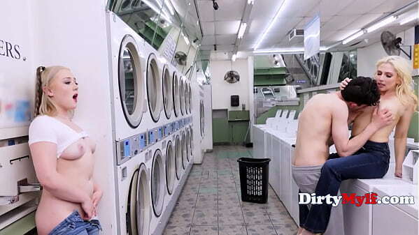 Helping Stepmom Fuck Cute Christie Stevens,