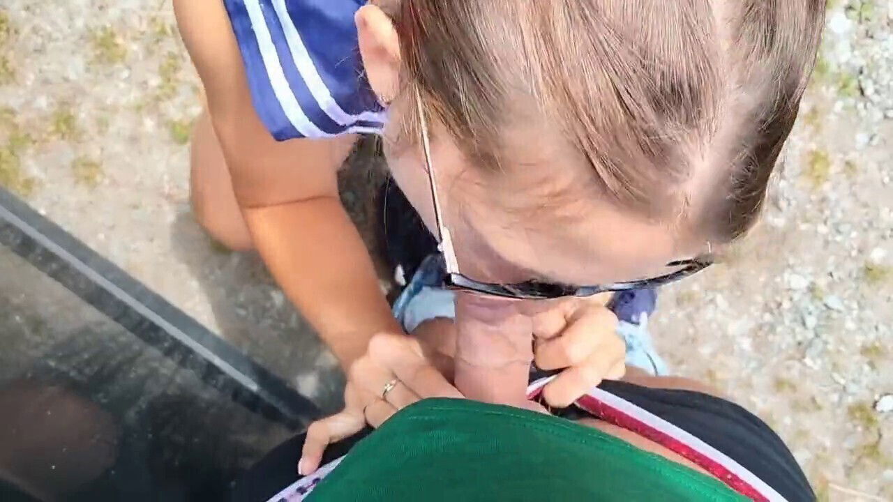 Paying naughty girl sloppy blowjob masturbates front